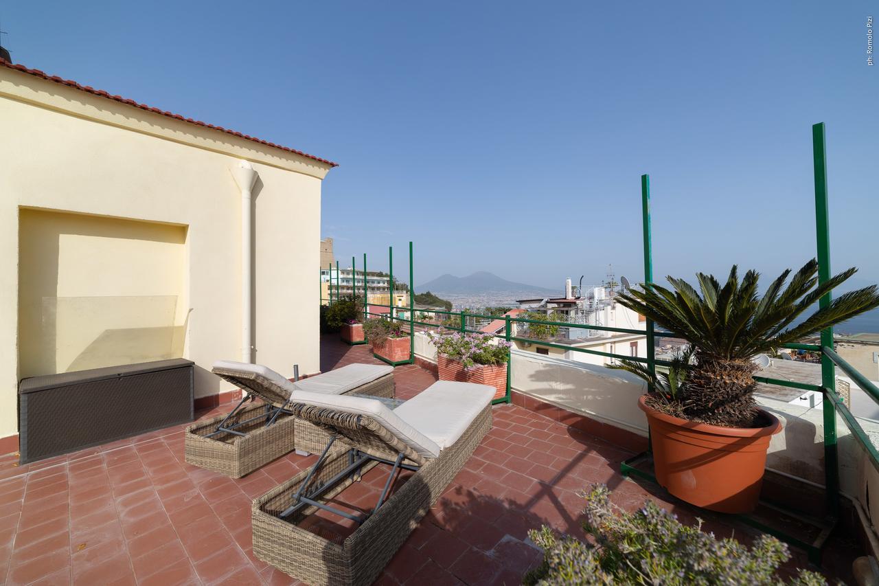 Una Terrazza Sul Golfo Neapel Exteriör bild